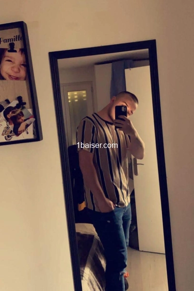 Scort,latín.19cm — Escort Paris (1)