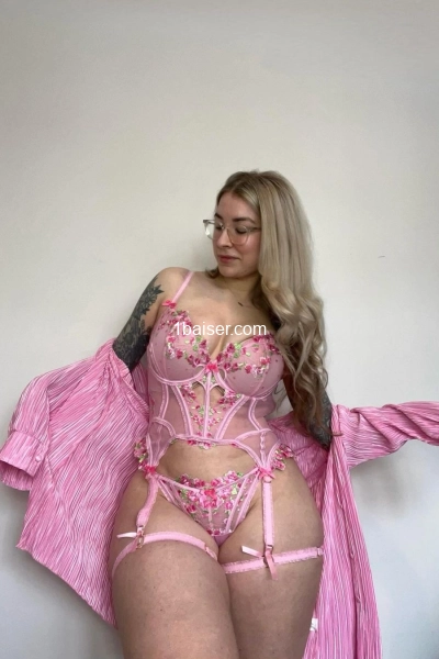 TANIABRET — Escort Le Mans (1)