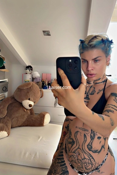 Elisabeth ta coquine  — Escort Cannes (1)