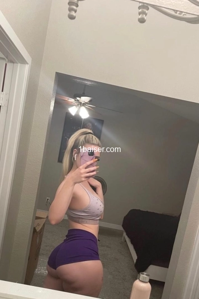 Carlina-Blonde