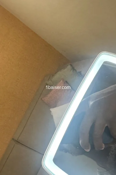 Escort in Lille : Rencontre coquine av, Male (2/3)