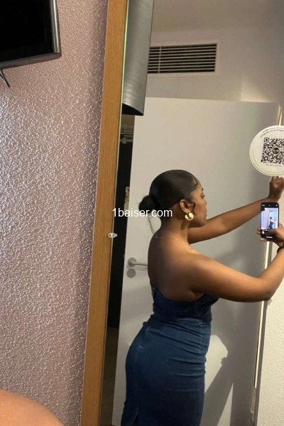 Shainana  — Escort Strasbourg (1)