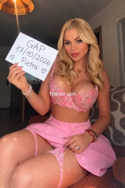 PIETRA BRÉSILIENNE — Escort Hautes Alpes