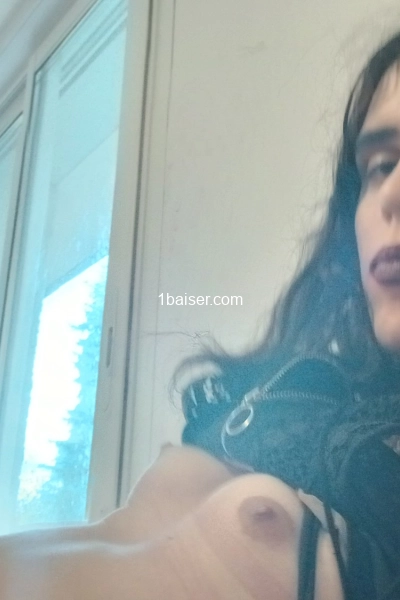 Adeline nina femme trans tous vos plaisirs