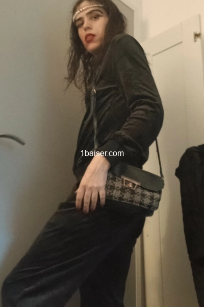 Adeline nina famme trans escorte girl pour vous les hommes 