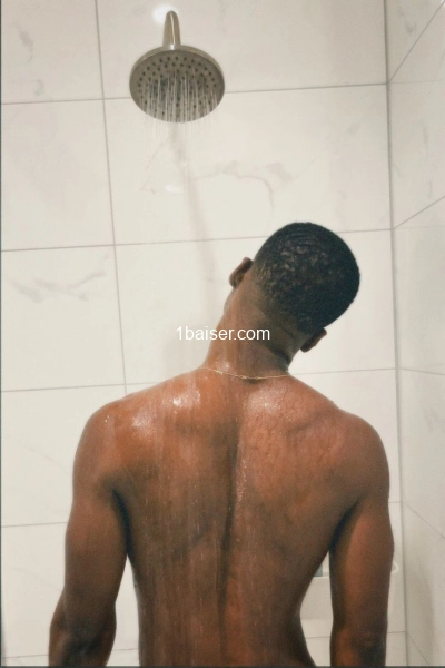 Escort à Paris : Saiba , Homme (2/2)