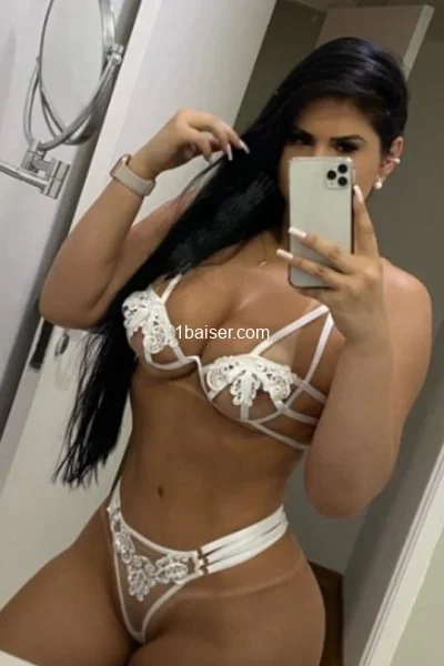 Samira — Escort Val d'Oise