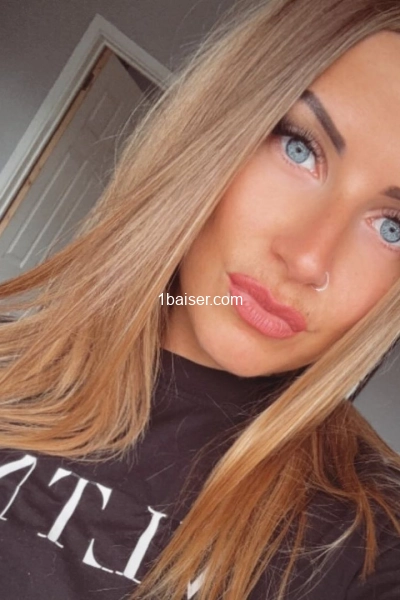 Tasty — Escort Annecy (1)