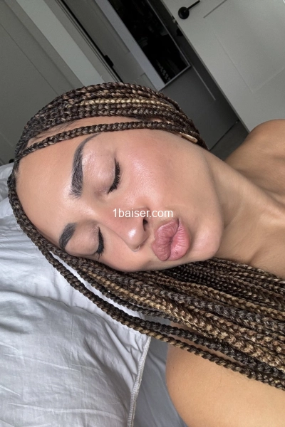 Ambre — Escort Antibes (1)