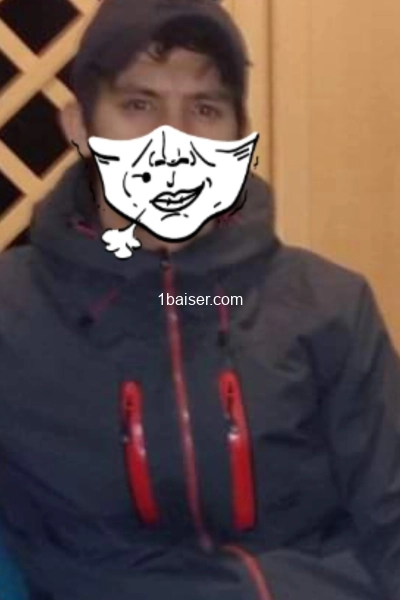 Haidar — Escort Vannes (1)