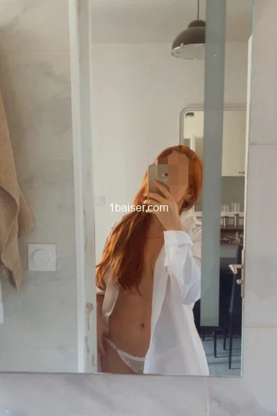 Escort in Paris : Betina, Female (2/3)