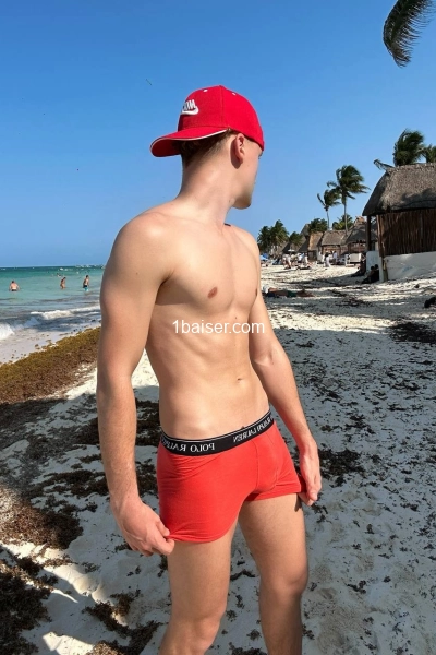 Venez découvrir Sam,Gay FRENCH — Escort Lyon (1)