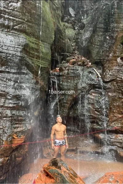 Escort in Montpellier : Adrien, Male (2/2)