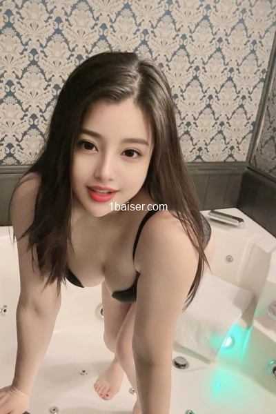 LisaBelleAsiat