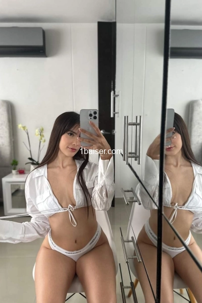 Amelie — Escort Paris (1)