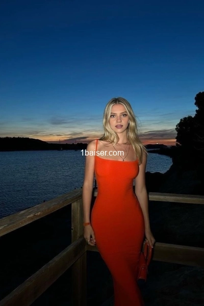 Romane 20 ans  — Escort Bordeaux (1)