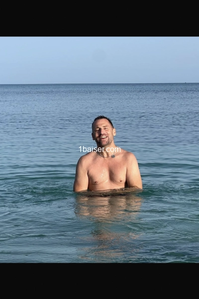 Joss83 escort boy