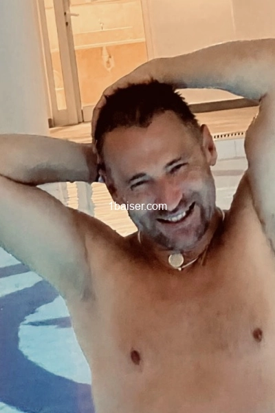 Joss83 escort boy