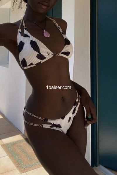 Chocolat noir  — Escort Bordeaux (1)