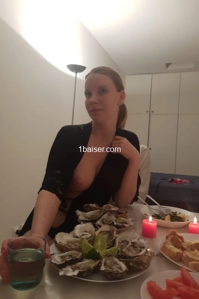 Femme sexy chaude  — Escort Lyon (1)