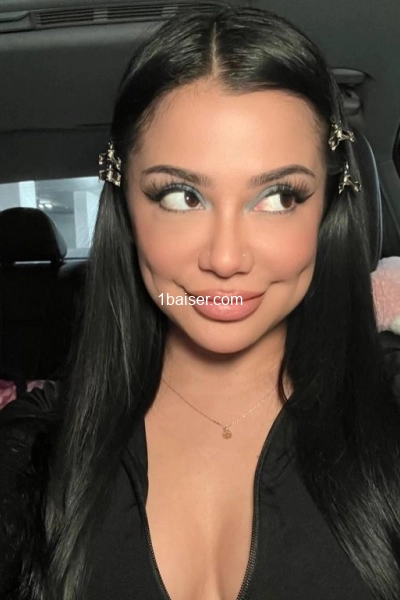 Lauriane  — Escort Fort de France (1)