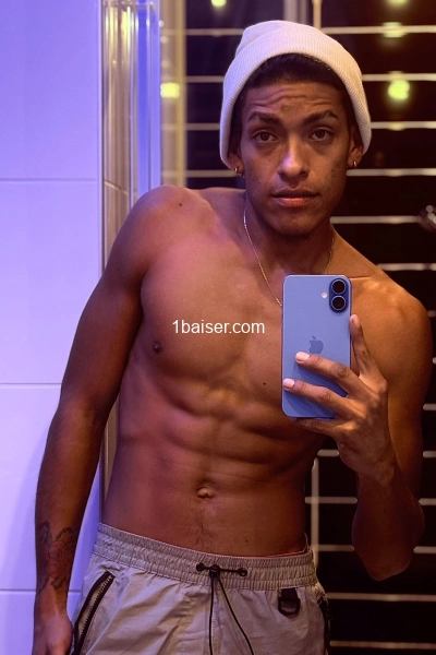 Escorte boy actif — Escort Lyon (1)