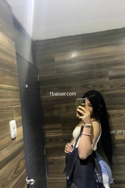 Gardaniamaa — Escort Paris (1)