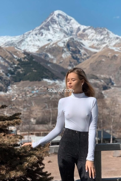 Ella-0644671460