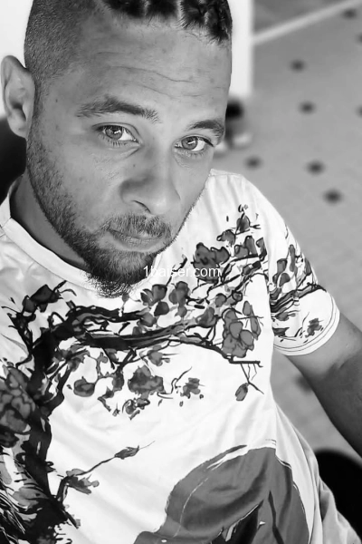 Rencontre chez moi pour une baise torride — Escort Brest (1)