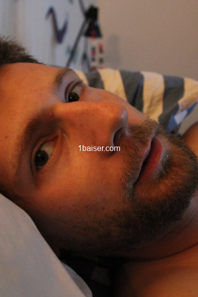 Jim, escort homme pour femme et couple 