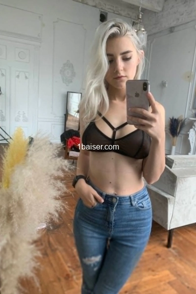Linajoha0 — Escort Charente (1)