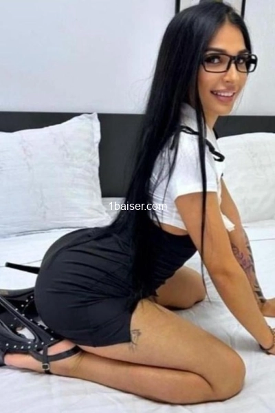 Luna — Escort Tours (1)