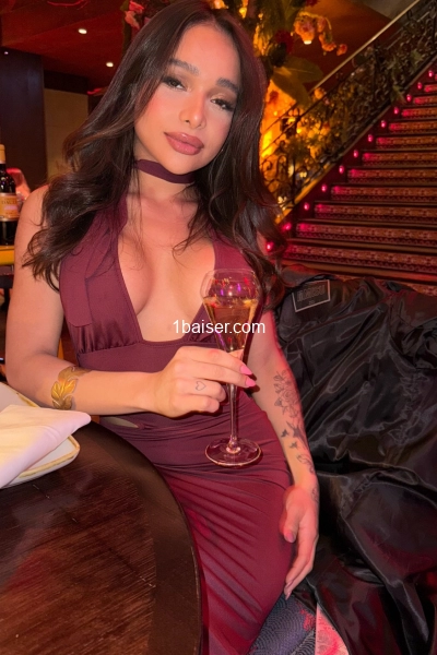 Clara Brésilienne masseuse