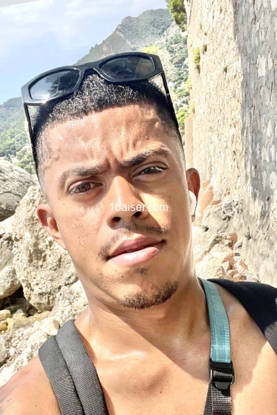 Mec brésilien  — Escort Paris (1)