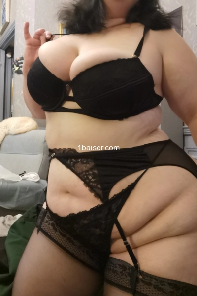 Belle escort ronde