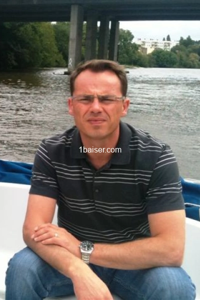 Recherche sex friend  — Escort La Roche sur Yon (1)