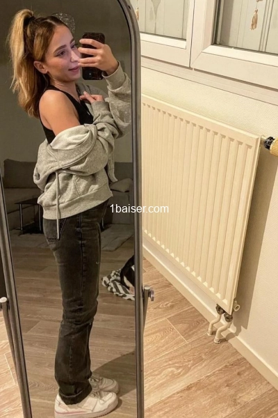 Roxane07 — Escort Haute Savoie (1)
