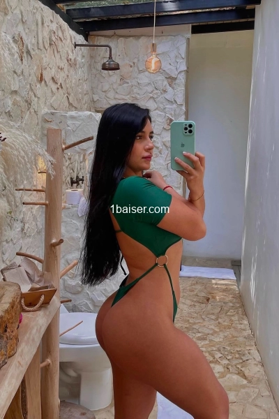 Bella Sousa 