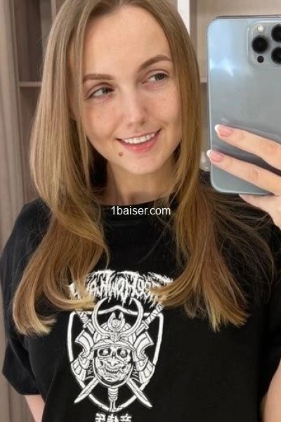 Linda  — Escort Angers (1)