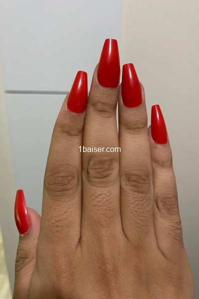 NORA Beurette pour fellation / ejaculation