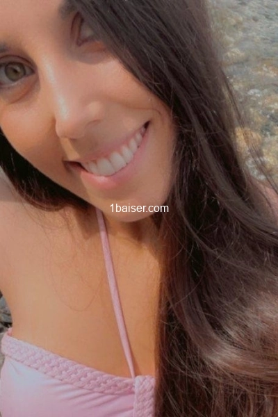 Laura — Escort Paris (1)