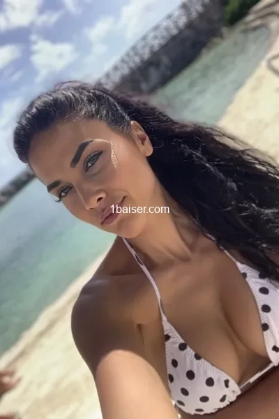 Laura — Escort Amiens (1)