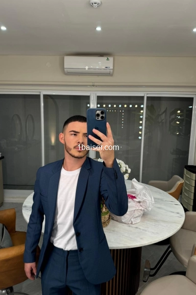 Escort gay andernos