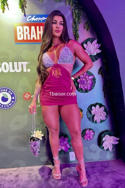 Bella Bresilienne jeune fille réel 