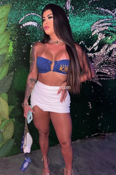 Bella Bresilienne jeune fille réel 