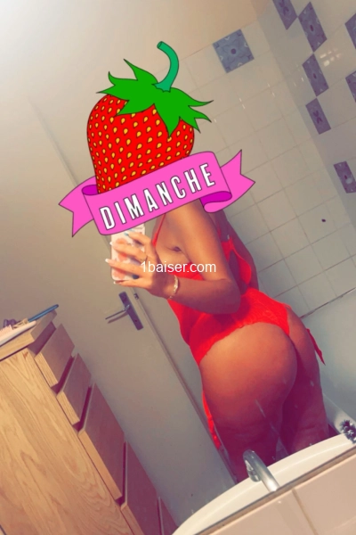 Kyla douce tunisienne  — Escort Bordeaux (1)