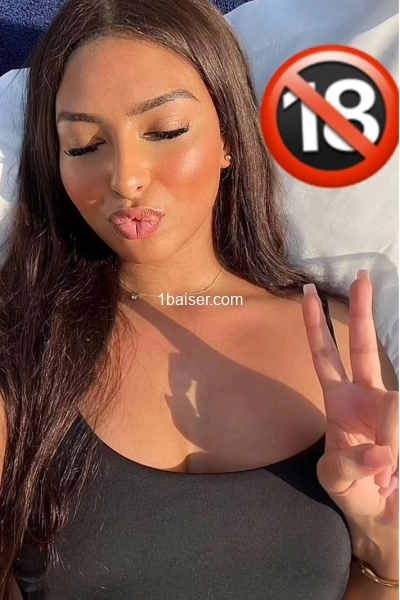Petite-beurete — Escort Paris (1)