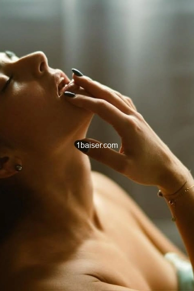 JULIETTE23Miel