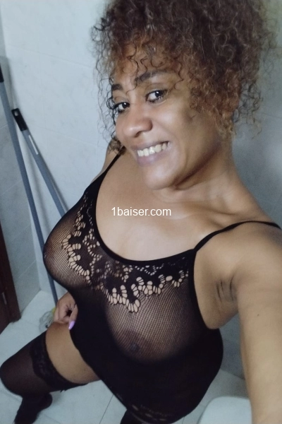 LILY COQUINE