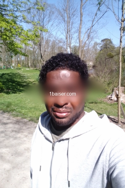 Beau black 23 cm — Escort Paris (1)